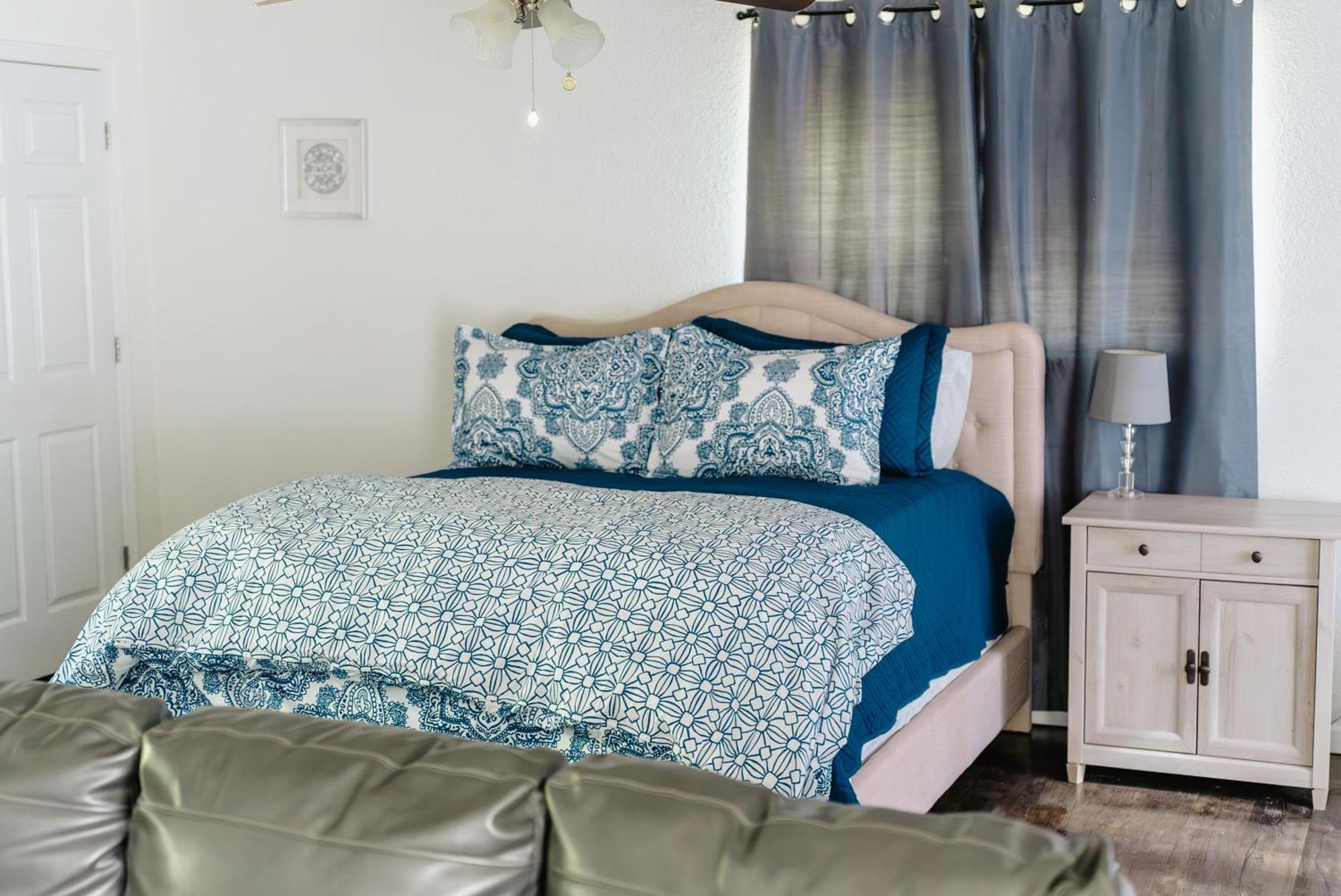 Anchor Inn And Suites Jamestown ภายนอก รูปภาพ
